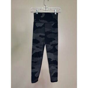 Offline by Aerie High Rise 7/8 Camo Leggings Black Grey Size S